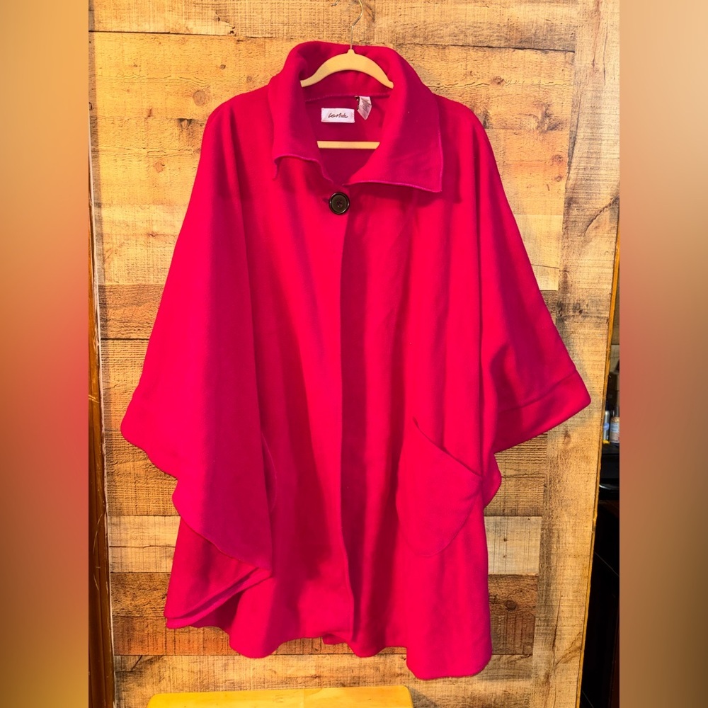 LeModa Polar Fleece Rosette Hot Pink Cape
